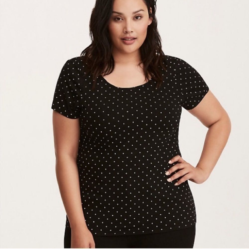 🟢Torrid Polka with Ivory Polka Dot Lace-up Back Short Sleeve Top Size 5 - Picture 1 of 7
